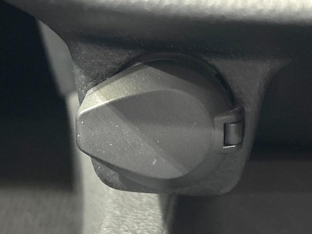 ヴォクシー ハイブリッドS-Z 禁煙車 純正10.5型ナビ フルセグ バックカメラ 衝突被害軽減装置 レーダークルーズ 両側電動ドア ハーフレザーシート ドラレコ クリアランスソナー LEDヘッド ETC2.0 純正17インチAW(48枚目)