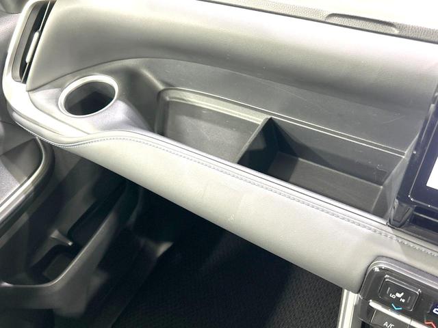 ヴォクシー ハイブリッドS-Z 禁煙車 純正10.5型ナビ フルセグ バックカメラ 衝突被害軽減装置 レーダークルーズ 両側電動ドア ハーフレザーシート ドラレコ クリアランスソナー LEDヘッド ETC2.0 純正17インチAW(68枚目)