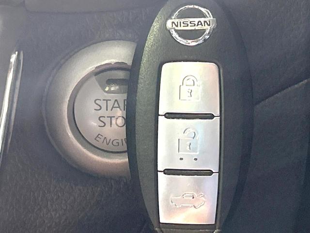 シルフィ Ｓ　ツーリング　禁煙車　ＳＤナビ　Ｂｌｕｅｔｏｏｔｈ　バックカメラ　ドラレコ　スマートキー　ＨＩＤヘッド　オートライト　デュアルエアコン　革巻きステアリング　ＣＤ　ＤＶＤ再生　フルセグ　横滑り防止装置　電動格納ミラー（6枚目）