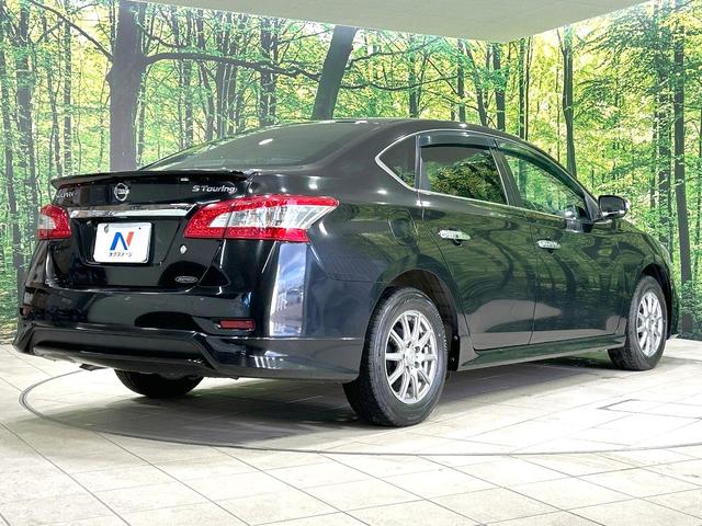 シルフィ Ｓ　ツーリング　禁煙車　ＳＤナビ　Ｂｌｕｅｔｏｏｔｈ　バックカメラ　ドラレコ　スマートキー　ＨＩＤヘッド　オートライト　デュアルエアコン　革巻きステアリング　ＣＤ　ＤＶＤ再生　フルセグ　横滑り防止装置　電動格納ミラー（17枚目）