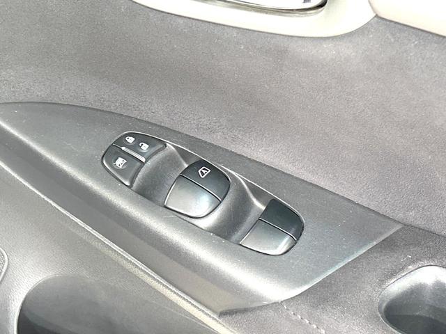 シルフィ Ｓ　ツーリング　禁煙車　ＳＤナビ　Ｂｌｕｅｔｏｏｔｈ　バックカメラ　ドラレコ　スマートキー　ＨＩＤヘッド　オートライト　デュアルエアコン　革巻きステアリング　ＣＤ　ＤＶＤ再生　フルセグ　横滑り防止装置　電動格納ミラー（33枚目）