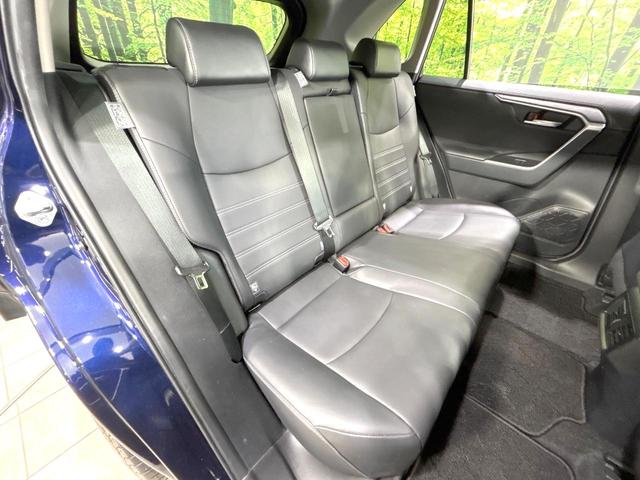 RAV4 G 4WD 禁煙車 9型ナビ付ディスプレイオーディオ 全周囲カメラ 寒冷地仕様 AC100V 衝突軽減装置 レーダークルーズ ステアリングヒーター パワーバックドア LEDヘッド オートライト(9枚目)