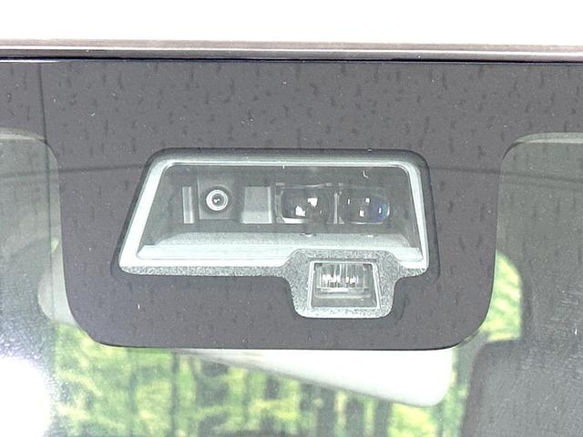 スペーシアカスタム ハイブリッドXSターボ 禁煙車 ターボ 両側電動ドア 純正8インチナビ バックカメラ Bluetooth CD/DVD/フルセグ 衝突軽減装置 シートヒーター ハーフレザーシート スマートキー LEDヘッド・フォグ クルコン(6枚目)