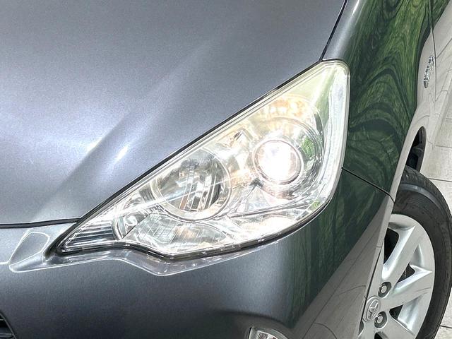 アクア Ｇ　禁煙車　ＳＤナビ　スマートキー　オートライト　オートエアコン　フルセグ　純正１５インチＡＷ　革巻きステアリング　プライバシーガラス　盗難防止装置　電動格納ミラー　ＤＶＤ／ＣＤ再生　横滑防止装置（12枚目）