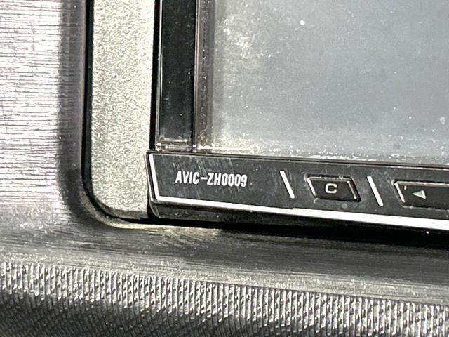 アクア Ｇ　禁煙車　ＳＤナビ　スマートキー　オートライト　オートエアコン　フルセグ　純正１５インチＡＷ　革巻きステアリング　プライバシーガラス　盗難防止装置　電動格納ミラー　ＤＶＤ／ＣＤ再生　横滑防止装置（28枚目）