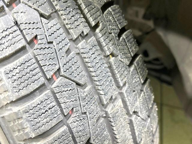 アクア Ｇ　禁煙車　ＳＤナビ　スマートキー　オートライト　オートエアコン　フルセグ　純正１５インチＡＷ　革巻きステアリング　プライバシーガラス　盗難防止装置　電動格納ミラー　ＤＶＤ／ＣＤ再生　横滑防止装置（39枚目）