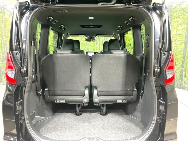 ノア ハイブリッドS-G 禁煙車 純正8型ディスプレイオーディオ バックカメラ 両側電動スライドドア レーダクルーズ AC100V 衝突軽減装置 リアオートエアコン Bluetooth再生 ドラレコ スマートキー オートライト(11枚目)