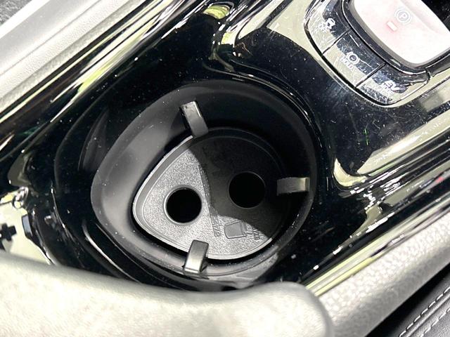 C-HR S GRスポーツ 後期型 純正ディスプレイオーディオ バックカメラ 100V電源 衝突被害軽減システム レーダークルーズ ハーフレザーシート スマートキー LEDヘッド ETC 純正19インチアルミ オートハイビーム(56枚目)