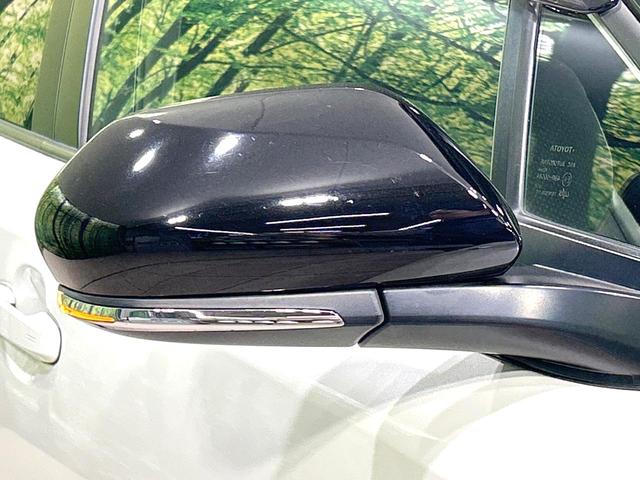 C-HR S GRスポーツ 後期型 純正ディスプレイオーディオ バックカメラ 100V電源 衝突被害軽減システム レーダークルーズ ハーフレザーシート スマートキー LEDヘッド ETC 純正19インチアルミ オートハイビーム(60枚目)