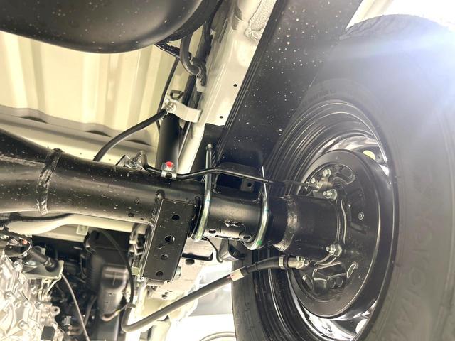 キャリイトラック ＫＣエアコン・パワステ農繁仕様　４ＷＤ　届出済未使用車　キーレス　アイドリングストップ　横滑防止装置　オートライト　ヘッドライトレベライザー（20枚目）