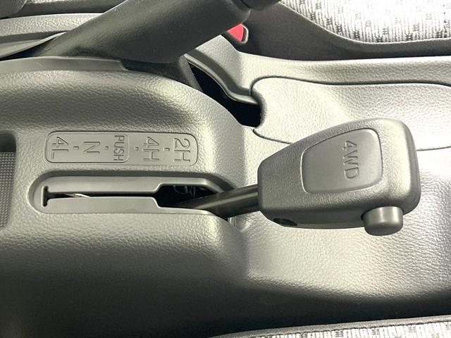 キャリイトラック ＫＣエアコン・パワステ農繁仕様　４ＷＤ　届出済未使用車　キーレス　アイドリングストップ　横滑防止装置　オートライト　ヘッドライトレベライザー（29枚目）