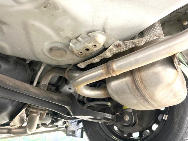 アクア Ｓスタイルブラック　後期型　純正ＳＤナビ　バックカメラ　寒冷地仕様　セーフティセンス　禁煙車　クリアランスソナー　スマートキー　ＥＴＣ　オートライト　オートエアコン　オートハイビーム　プライバシーガラス　電動格納ミラー（23枚目）