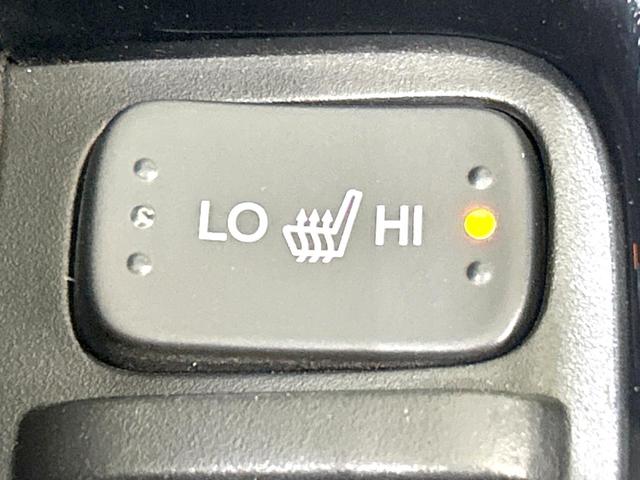 オデッセイハイブリッド ｅ：ＨＥＶアブソルート・ＥＸ　純正１０型ナビ　両側電動ドア　全周囲カメラ　１００Ｖ電源　ＨＤＭＩ　ホンダセンシング　禁煙車　電動リアゲート　ハーフレザー　ドラレコ　コーナーセンサー　シートヒーター　ＬＥＤヘッド　ＥＴＣ２．０（7枚目）