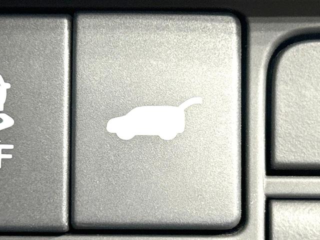 オデッセイハイブリッド ｅ：ＨＥＶアブソルート・ＥＸ　純正１０型ナビ　両側電動ドア　全周囲カメラ　１００Ｖ電源　ＨＤＭＩ　ホンダセンシング　禁煙車　電動リアゲート　ハーフレザー　ドラレコ　コーナーセンサー　シートヒーター　ＬＥＤヘッド　ＥＴＣ２．０（64枚目）