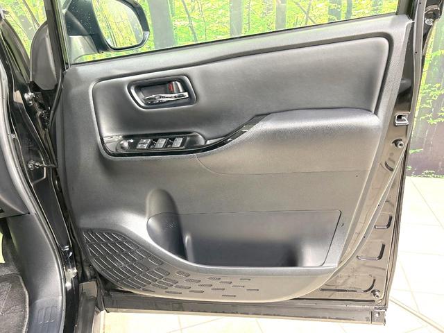 ヴォクシー ＺＳ　煌ＩＩＩ　後期型　モデリスタエアロ　両側電動ドア　純正９型ナビ　バックカメラ　セーフティセンス　ハーフレザー　クリアランスソナー　リアオートエアコン　ＬＥＤヘッド　ＥＴＣ　クルコン　純正１６インチＡＷ　フルセグ（43枚目）