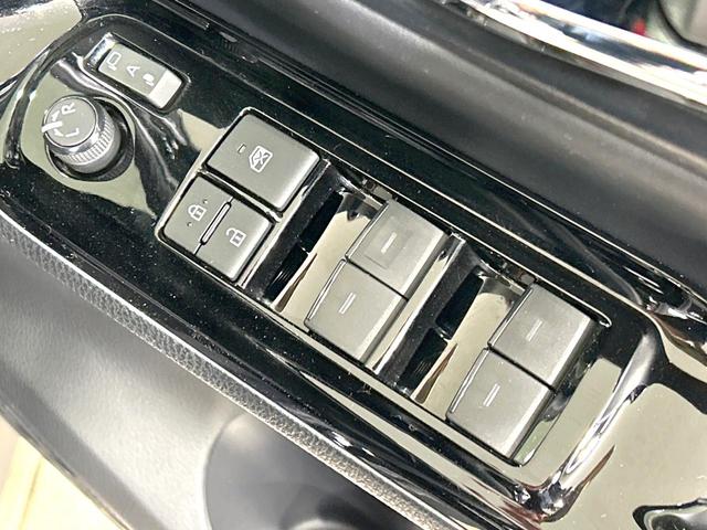 ヴォクシー ＺＳ　煌ＩＩＩ　後期型　モデリスタエアロ　両側電動ドア　純正９型ナビ　バックカメラ　セーフティセンス　ハーフレザー　クリアランスソナー　リアオートエアコン　ＬＥＤヘッド　ＥＴＣ　クルコン　純正１６インチＡＷ　フルセグ（55枚目）