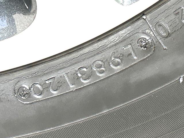 ヴォクシー ＺＳ　煌ＩＩＩ　後期型　モデリスタエアロ　両側電動ドア　純正９型ナビ　バックカメラ　セーフティセンス　ハーフレザー　クリアランスソナー　リアオートエアコン　ＬＥＤヘッド　ＥＴＣ　クルコン　純正１６インチＡＷ　フルセグ（73枚目）