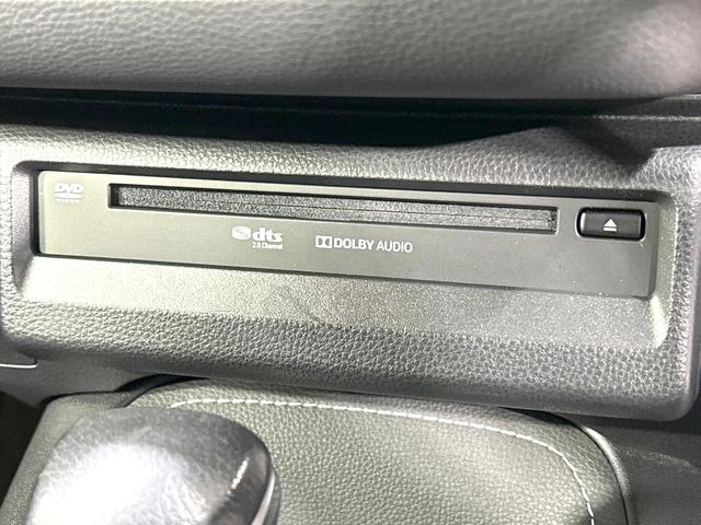 カローラツーリング Ｓ　禁煙車　純正ディスプレイオーディオ　バックカメラ　セーフティセンス　レーダークルーズ　ドラレコ　コーナーセンサー　ＬＥＤヘッド　ＥＴＣ　ＣＤ／ＤＶＤデッキ　　純正１６インチＡＷ　オートハイビーム（5枚目）