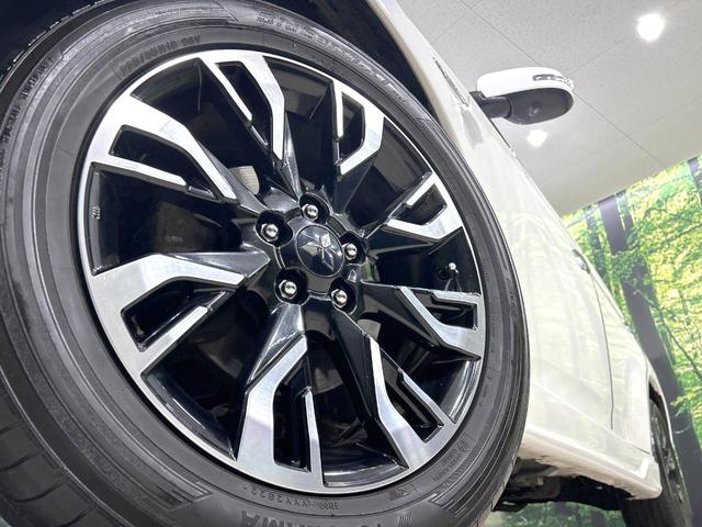 アウトランダーＰＨＥＶ Ｇナビパッケージ　４ＷＤ　純正ナビ　全周囲カメラ　１００Ｖ電源　ｅ－アシスト　禁煙　電動リアゲート　ハーフレザー　ステアリングヒーター　パワーシート　コーナーセンサー　スマートキー　ＬＥＤヘッド　ＥＴＣ　プライバシーＧ（12枚目）