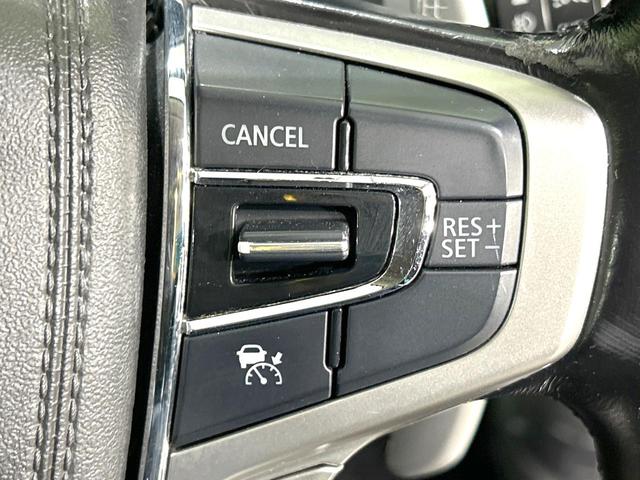 アウトランダーＰＨＥＶ Ｇナビパッケージ　４ＷＤ　純正ナビ　全周囲カメラ　１００Ｖ電源　ｅ－アシスト　禁煙　電動リアゲート　ハーフレザー　ステアリングヒーター　パワーシート　コーナーセンサー　スマートキー　ＬＥＤヘッド　ＥＴＣ　プライバシーＧ（29枚目）