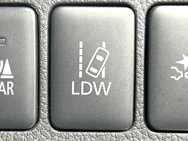 アウトランダーＰＨＥＶ Ｇナビパッケージ　４ＷＤ　純正ナビ　全周囲カメラ　１００Ｖ電源　ｅ－アシスト　禁煙　電動リアゲート　ハーフレザー　ステアリングヒーター　パワーシート　コーナーセンサー　スマートキー　ＬＥＤヘッド　ＥＴＣ　プライバシーＧ（57枚目）