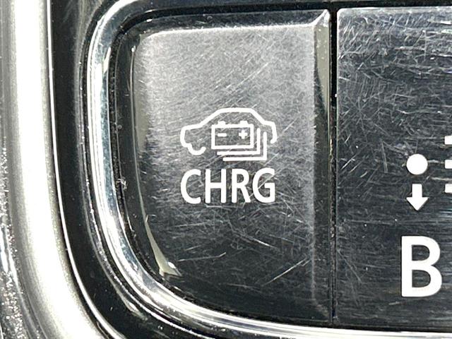 アウトランダーＰＨＥＶ Ｇナビパッケージ　４ＷＤ　純正ナビ　全周囲カメラ　１００Ｖ電源　ｅ－アシスト　禁煙　電動リアゲート　ハーフレザー　ステアリングヒーター　パワーシート　コーナーセンサー　スマートキー　ＬＥＤヘッド　ＥＴＣ　プライバシーＧ（68枚目）