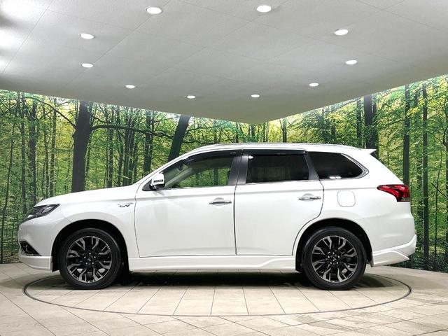 アウトランダーＰＨＥＶ Ｇナビパッケージ　４ＷＤ　純正ナビ　全周囲カメラ　１００Ｖ電源　ｅ－アシスト　禁煙　電動リアゲート　ハーフレザー　ステアリングヒーター　パワーシート　コーナーセンサー　スマートキー　ＬＥＤヘッド　ＥＴＣ　プライバシーＧ（79枚目）