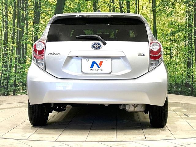 アクア Ｓ　ＳＤナビ　バックカメラ　禁煙車　ＨＩＤヘッド　ＥＴＣ　オートエアコン　Ｂｌｕｅｔｏｏｔｈ　ＣＤ　ＤＶＤ再生　フルセグ　電動格納ミラー　プライバシーガラス　ヘッドライトレベライザーシートリフター（15枚目）