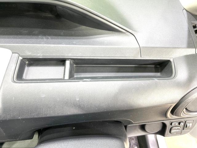 アクア Ｓ　ＳＤナビ　バックカメラ　禁煙車　ＨＩＤヘッド　ＥＴＣ　オートエアコン　Ｂｌｕｅｔｏｏｔｈ　ＣＤ　ＤＶＤ再生　フルセグ　電動格納ミラー　プライバシーガラス　ヘッドライトレベライザーシートリフター（38枚目）