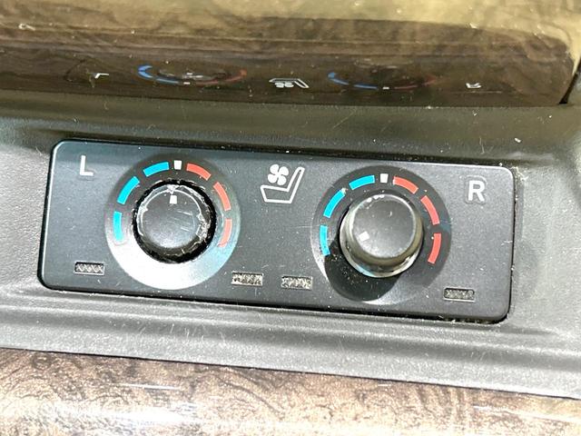 アルファードハイブリッド エグゼクティブラウンジ　サンルーフ　両側電動ドア　純正９型ナビ　全周囲カメラ　ＪＢＬサウンド　後席モニター　寒冷地仕様　１００Ｖ電源　セーフティセンス　レーダークルーズ　禁煙車　電動リアゲート　レザーシート　シートエアコン（73枚目）