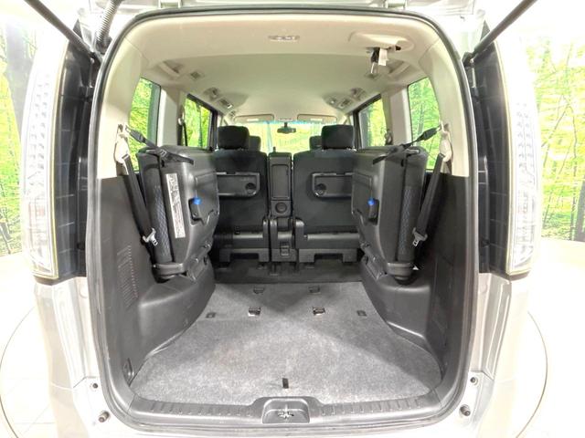 セレナ ２０Ｘ　Ｓ－ハイブリッド　純正ＳＤナビ　衝突被害軽減システム　禁煙車　スマートキー　ＬＥＤヘッド　ＥＴＣ　オートライト　オートエアコン　リアエアコン　Ｂｌｕｅｔｏｏｔｈ　ＣＤ　ＤＶＤ　フルセグ　横滑り防止装置　電動格納ミラー（38枚目）