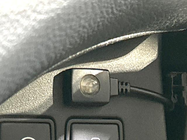 セレナ ２０Ｘ　Ｓ－ハイブリッド　純正ＳＤナビ　衝突被害軽減システム　禁煙車　スマートキー　ＬＥＤヘッド　ＥＴＣ　オートライト　オートエアコン　リアエアコン　Ｂｌｕｅｔｏｏｔｈ　ＣＤ　ＤＶＤ　フルセグ　横滑り防止装置　電動格納ミラー（58枚目）