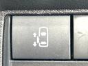 【パワースライドドア】スマートキーや運転席のスイッチでスライドドアの開閉が可能♪電動だから力を入れてドアを開ける必要が無く、小さいお子様でも、重い荷物を持っている時もラクに開け閉めできます♪