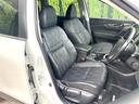 エクストレイル ２０Ｘ　ハイブリッド　エマージェンシーブレーキＰ　４ＷＤ　メーカーナビ　全周囲カメラ　衝突被害軽減システム　禁煙車　電動リアゲート　レザーシート　コーナーセンサー　スマートキー　ＬＥＤヘッド　ビルトインＥＴＣ　クルコン　オートライト　デュアルエアコン（8枚目）
