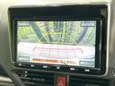 ノア Ｓｉ　ダブルバイビーＩＩ　後期型　禁煙車　純正９型ナビ　バックカメラ　両側電動ドア　衝突軽減装置　ハーフレザーシート　コーナーセンサー　スマートキー　ＬＥＤヘッド　ＥＴＣ２．０　クルコン　オートハイビーム　オートライト（4枚目）
