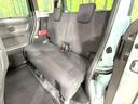 後部座席も気になるようなキズ・汚れやへたり等、大きなダメージはなく、良好な状態です。