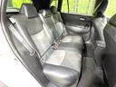 後部座席も気になるようなキズ・汚れやへたり等、大きなダメージはなく、良好な状態です。