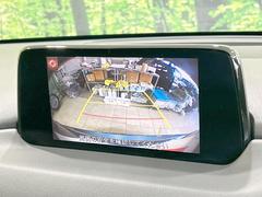 【バックカメラ】駐車時に後方がリアルタイム映像で確認できます。大型商業施設や立体駐車場での駐車時や、夜間のバック時に大活躍！運転スキルに関わらず、今や必須となった装備のひとつです！ 6