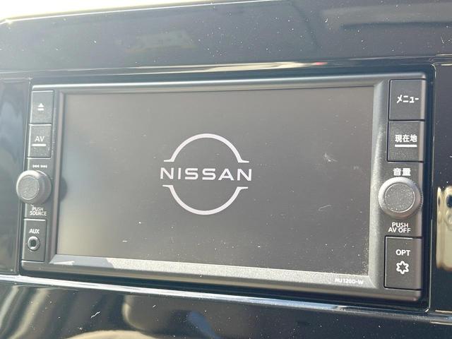 セレナ ＸＶ　後期　全方位運転支援システム　両側電動ドア　純正ナビ　バックカメラ　Ｂｌｕｅｔｏｏｔｈ　クルーズコントロール　リアオートエアコン　ＥＴＣ　インテリキー　ステアリングリモコン（4枚目）