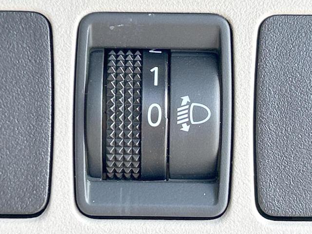 セレナ ＸＶ　後期　全方位運転支援システム　両側電動ドア　純正ナビ　バックカメラ　Ｂｌｕｅｔｏｏｔｈ　クルーズコントロール　リアオートエアコン　ＥＴＣ　インテリキー　ステアリングリモコン（31枚目）