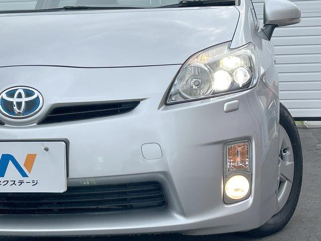 プリウス Ｓ　ＬＥＤエディション　純正ナビ　バックカメラ　ＬＥＤライト　Ｂｌｕｅｔｏｏｔｈ　スマートキー　オートライト　オートエアコン　ヘッドライトウォッシャー　純正１５インチアルミホイール　禁煙車（12枚目）