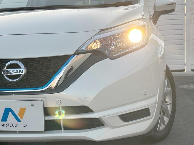 ノート ｅ－パワー　Ｘ　後期モデル　純正ナビ　バックカメラ　Ｂｌｕｅｔｏｏｔｈ　インテリジェントキー　ＥＴＣ車載器　純正１５インチアルミホイール　禁煙車　ドライブレコーダー　オートライト　オートエアコン（13枚目）