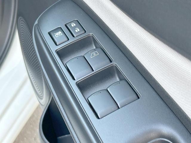 ノート ｅ－パワー　Ｘ　後期モデル　純正ナビ　バックカメラ　Ｂｌｕｅｔｏｏｔｈ　インテリジェントキー　ＥＴＣ車載器　純正１５インチアルミホイール　禁煙車　ドライブレコーダー　オートライト　オートエアコン（25枚目）