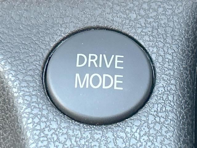 ノート ｅ－パワー　Ｘ　後期モデル　純正ナビ　バックカメラ　Ｂｌｕｅｔｏｏｔｈ　インテリジェントキー　ＥＴＣ車載器　純正１５インチアルミホイール　禁煙車　ドライブレコーダー　オートライト　オートエアコン（42枚目）