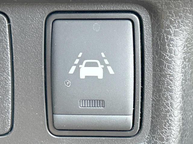 ノート ｅ－パワーニスモ　ナビ取付パッケージ　ＬＥＤヘッドランプ　インテリジェントエマージェンシーブレーキ　車線逸脱警報　エアロ　ＳＤナビ　バックカメラ　ＥＴＣ　純正１６インチアルミ　Ｂｌｕｅｔｏｏｔｈ　禁煙車（31枚目）