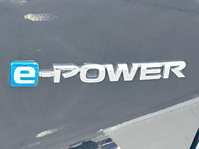 ノート ｅ－パワーニスモ　ナビ取付パッケージ　ＬＥＤヘッドランプ　インテリジェントエマージェンシーブレーキ　車線逸脱警報　エアロ　ＳＤナビ　バックカメラ　ＥＴＣ　純正１６インチアルミ　Ｂｌｕｅｔｏｏｔｈ　禁煙車（55枚目）