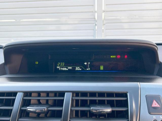 プリウスアルファ Ｇ　チューン　ブラック　ＢＩＧＸ９型ナビ　バックカメラ　クルーズコントロール　オートエアコン　ＥＴＣ　ＬＥＤヘッドランプ　スマートキー　電動格納ミラー　オートライト　フロントフォグランプ　ステアリングスイッチ　禁煙車（23枚目）