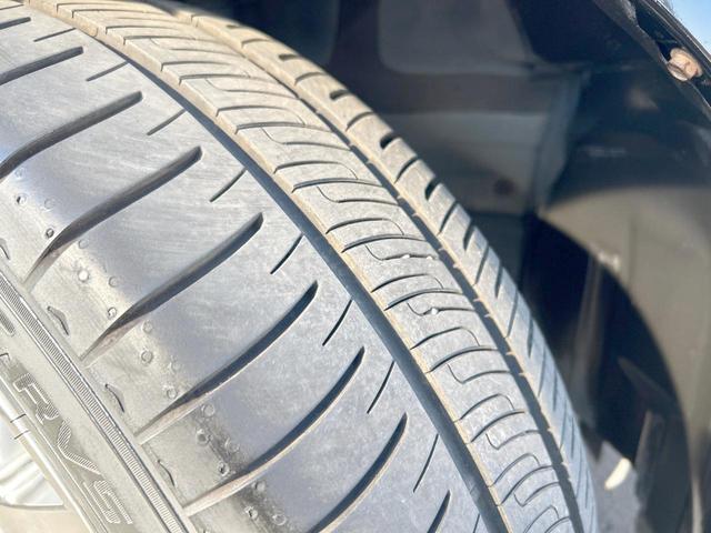 プリウスアルファ Ｇ　チューン　ブラック　ＢＩＧＸ９型ナビ　バックカメラ　クルーズコントロール　オートエアコン　ＥＴＣ　ＬＥＤヘッドランプ　スマートキー　電動格納ミラー　オートライト　フロントフォグランプ　ステアリングスイッチ　禁煙車（64枚目）