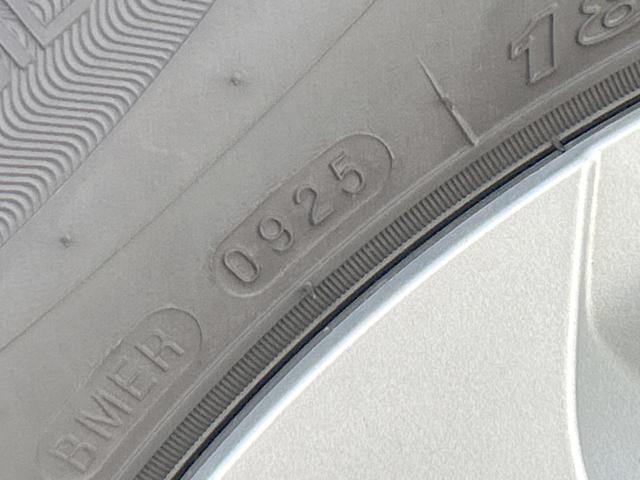 シエンタ G クエロ セーフティセンス 両側電動ドア 純正ナビ フルセグ バックカメラ Bluetooth スマートキー ビルトインETC LEDヘッドライト オートライト オートエアコン 禁煙車(27枚目)