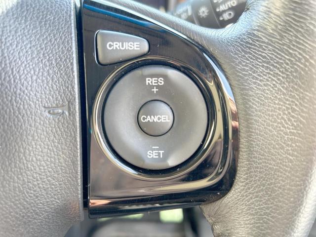 N-ONE プレミアムSSブラウンスタイルパッケージ 純正ナビ 地デジ バックカメラ Bluetooth HIDライト 前席シートヒーター クルーズコントロール 純正14インチアルミホイール 木目調インパネ スマートキー 禁煙(6枚目)